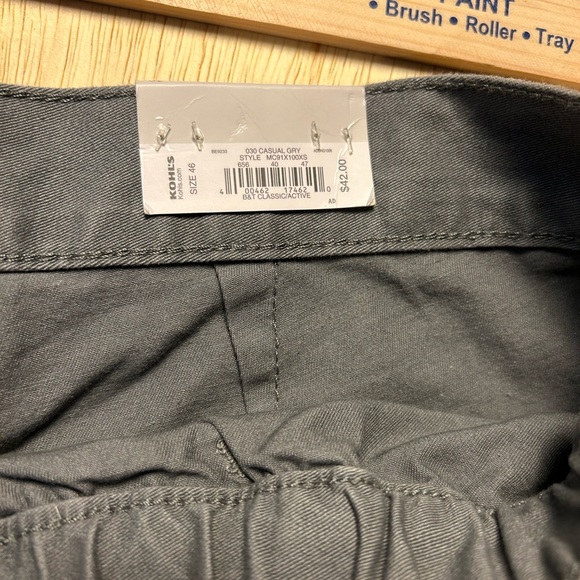 NWT Men's Croft & Barrow Side-Elastic 7.5-inch Gray Cargo Shorts 46W - Picture 4 of 7